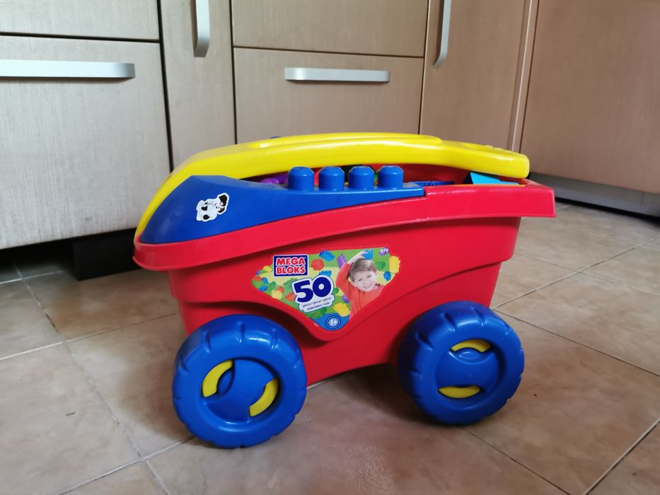 Конструктор машина Mega bloks