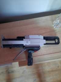 Pistolet do kleju DM200