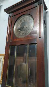 Stary zegar Gustava Beckera