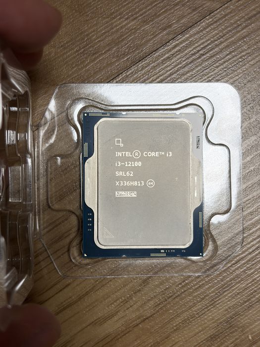 Procesor Intel Core i3 12100
