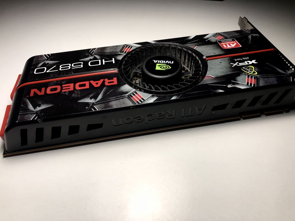 Ati RADEON HD 5870 1GB