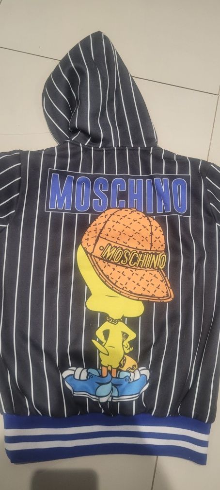 Moschino bluza z kapturem