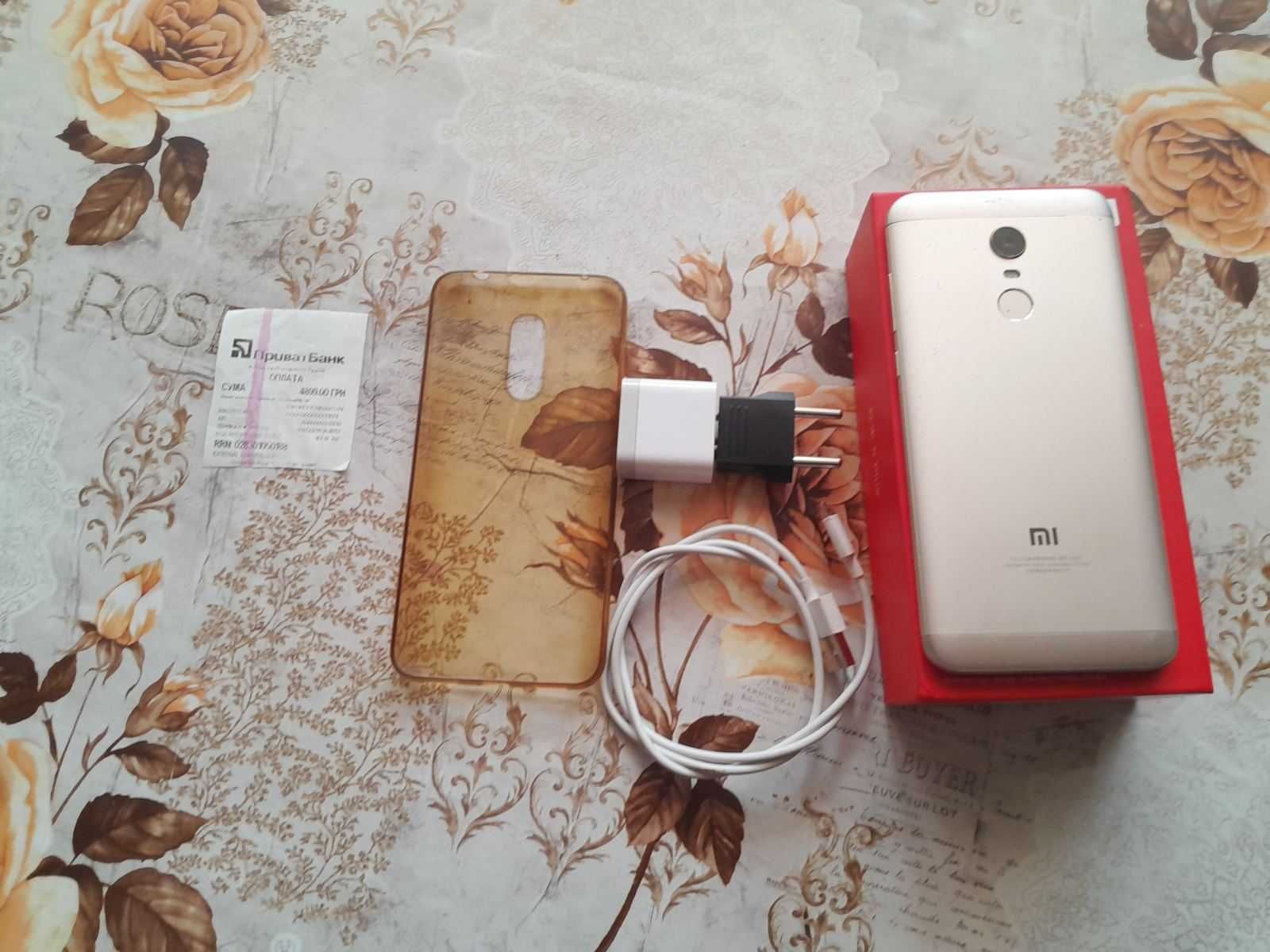 Продам гарний смартфон Ксіомі редмі 5+