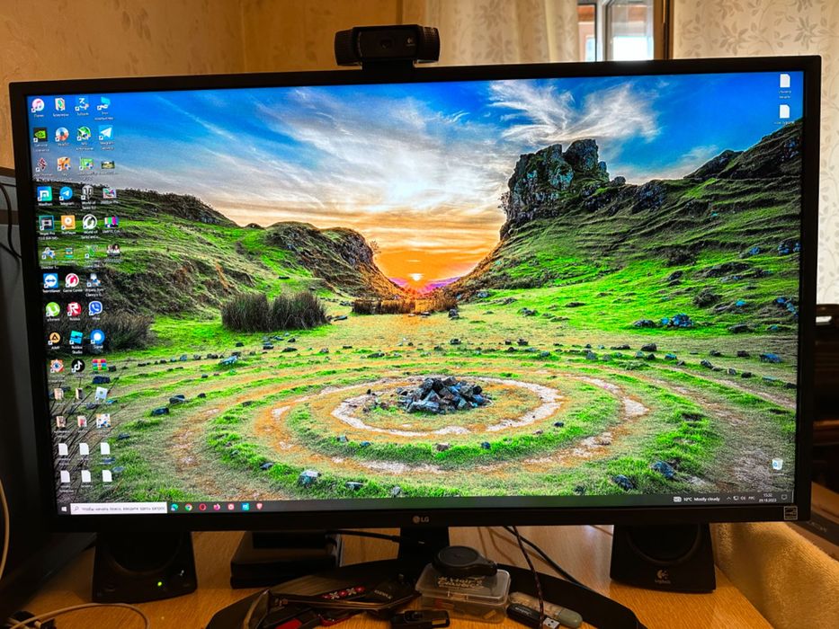Монитор LG 32» 4кUD59-B