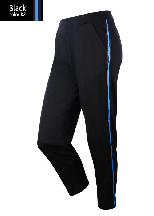 Брюки с лампасами