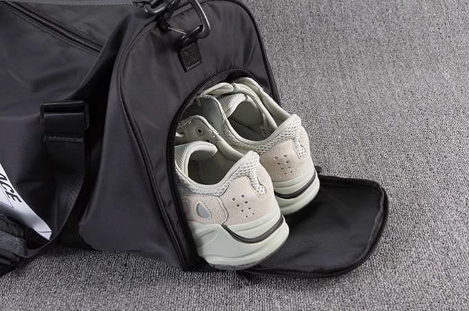 Спортивна сумка Palace для тренувань / дорожня чорна