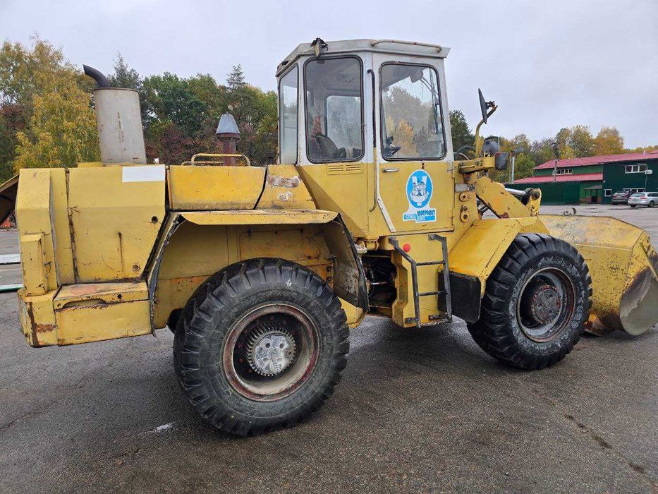 Фронтальний навантажувач LIEBHERR L521