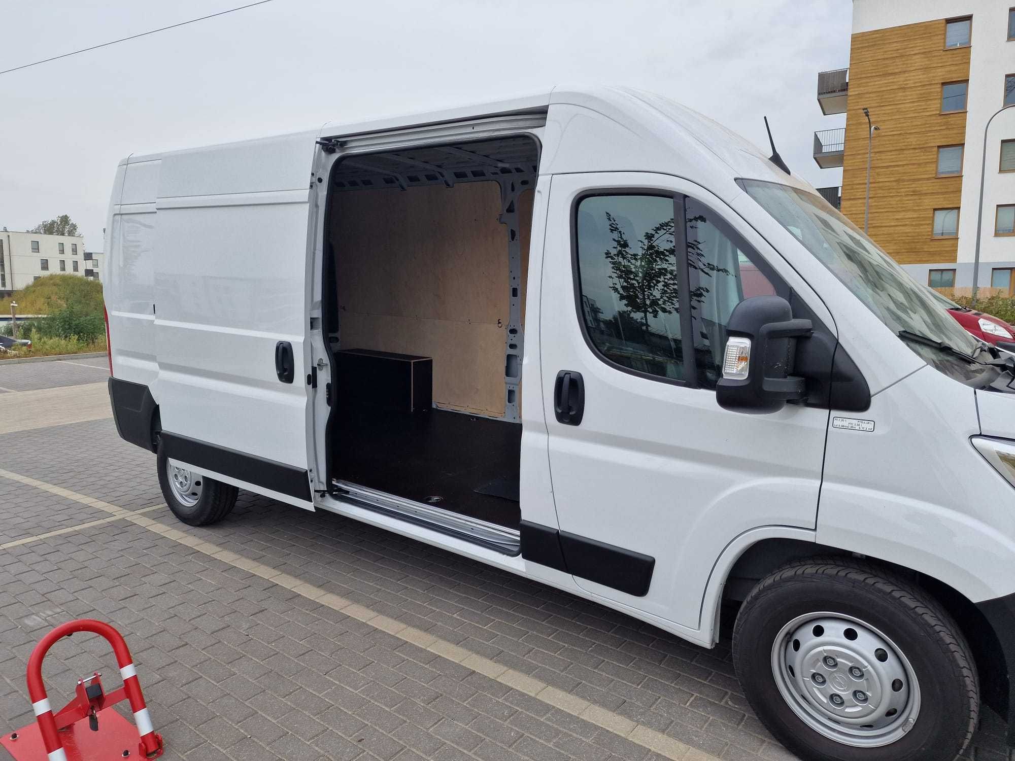 Auta dostawcze, wynajem , wypożyczalnia , Bus Rumia Reda Gdynia , Duży