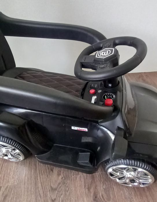 Електроавтомобіль (автомобіль-толокар) дитячий Bambi M3591/M3592