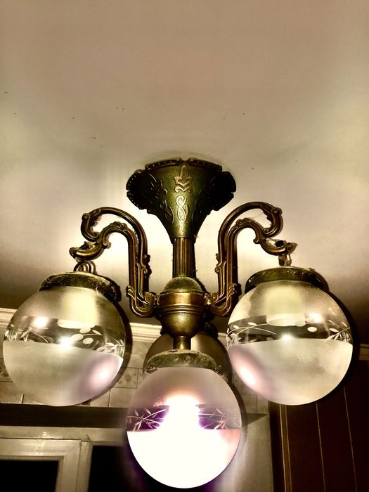 Люстра медь и стекло