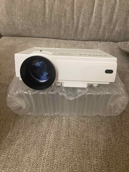 Міні проектор HuanPad