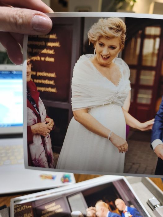 Suknia ślubna ciążowa