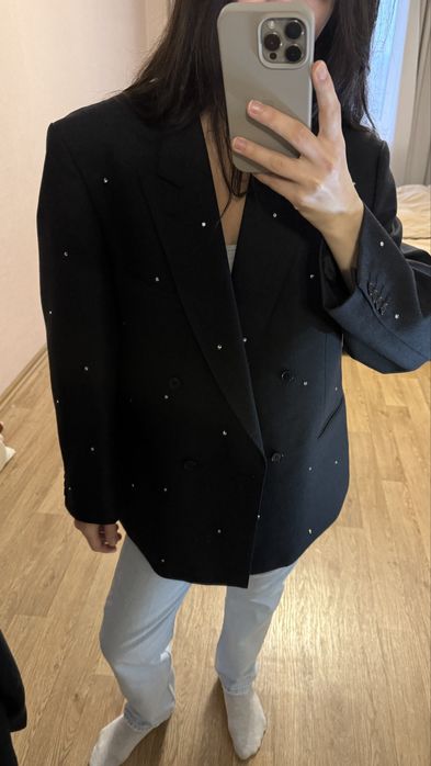 Дуже гарний вовняний двобортний піджак жакет з камінням від Centaur
