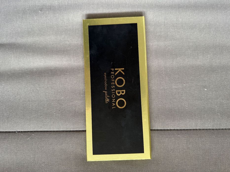 Paleta cieni Kobo Professional Peach Petal
