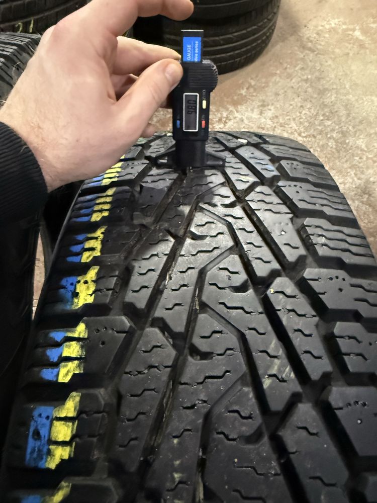 Шины Бу 275 65 R 20 Nokian пара