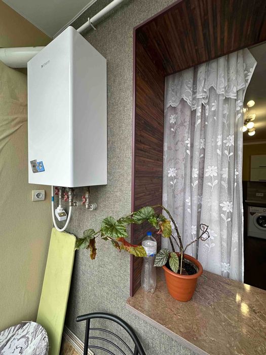 Квартира з АГВ у цегляному будинку. Можна під програми.