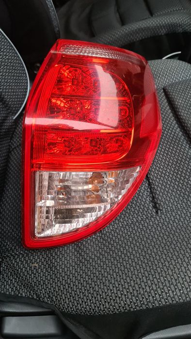 Продам задние фары Тойота Рав 4 2008г.