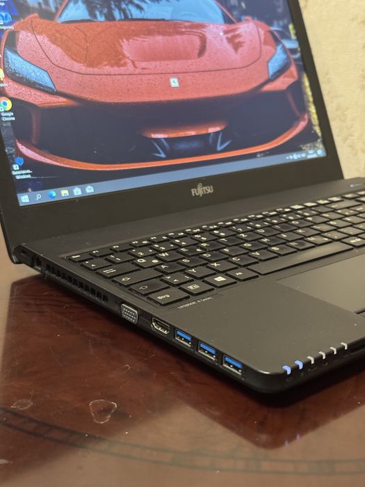 Ноутбук Fujitsu A357 i5 7th SSD 120GB