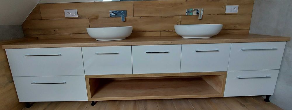 Składanie montaż mebli przeróbki wymiana frontów blatów meble na wymia