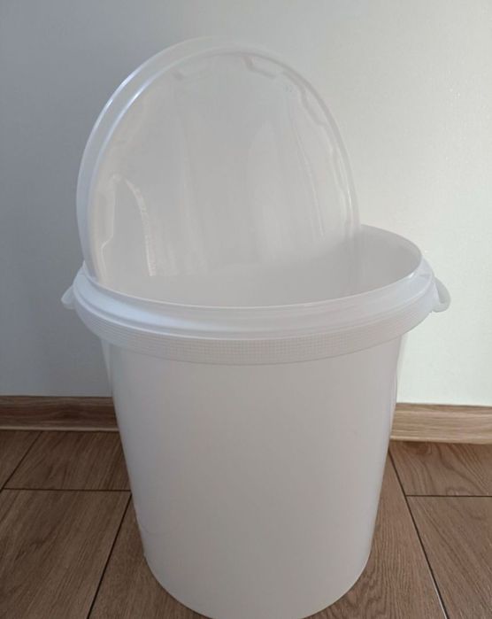 Wiadra 35 L po spożywce z pokrywką czyste cena za 2 szt