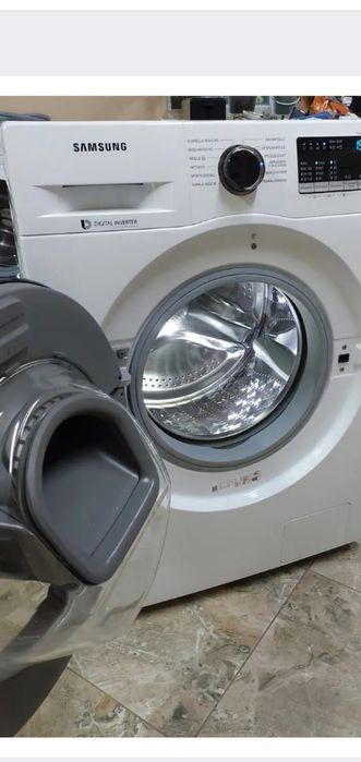 Самсунг 7 кг інвенторна.З Польщі.нова хрестовина підшипники.Гарантія.