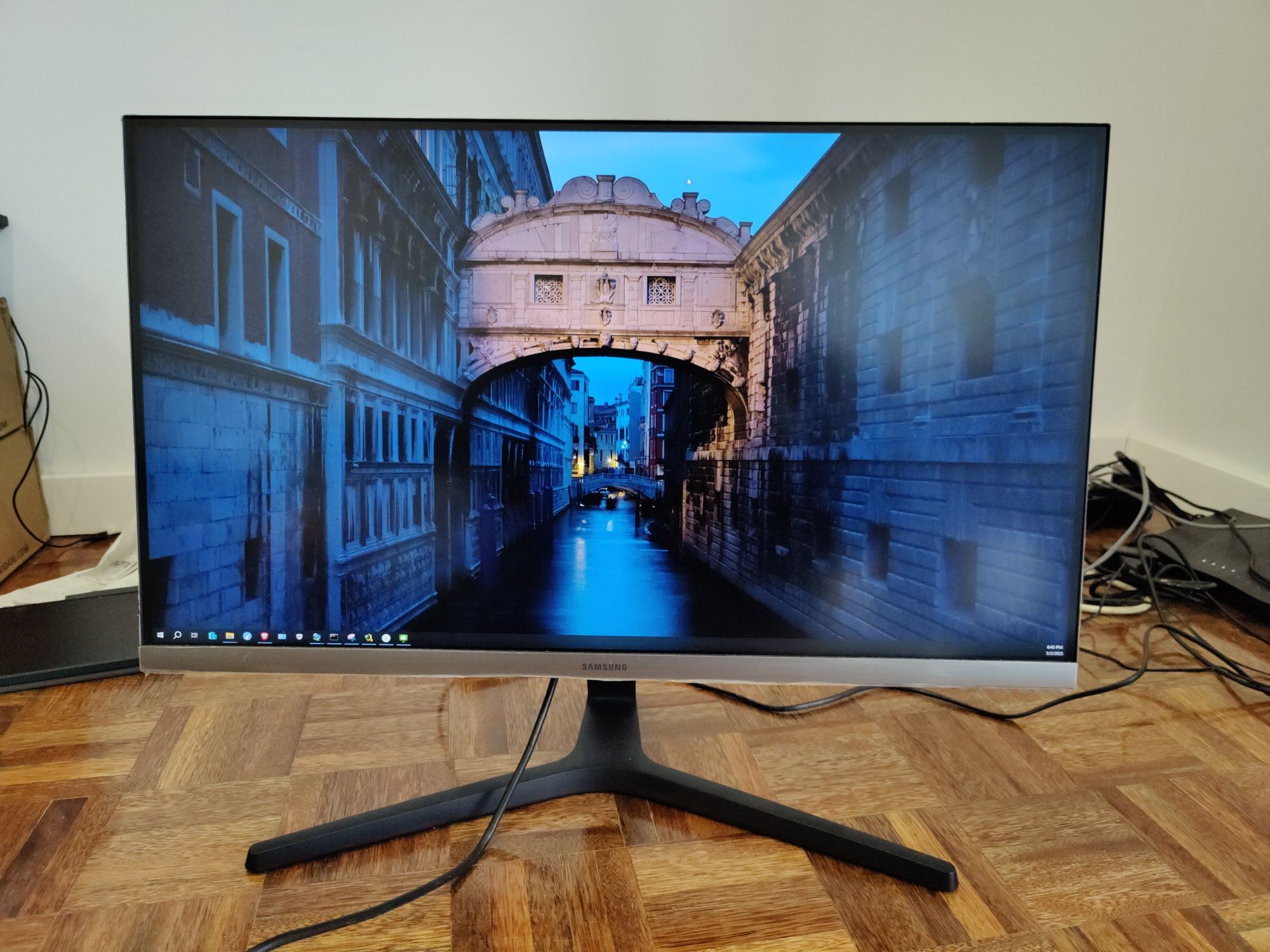 Monitor Samsung 28" 4K Impecável - Transforme Sua Experiência Visual!