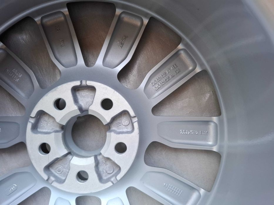 Felga AUDI A1  oryginalna nowa 17 cali