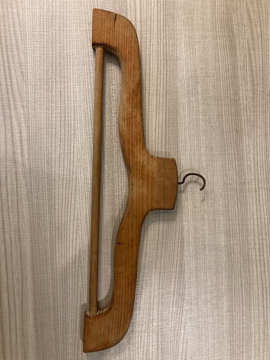 Cabides em Madeira Antigos