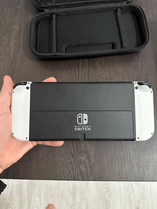 Nintendo Switch OLED Branco Desbloqueado (Método Kamikaze)