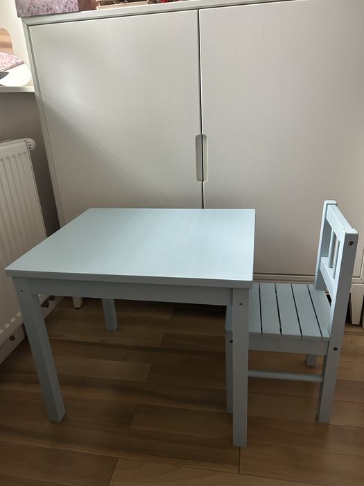 Drewniany stolik dziecięcy Ikea+ krzesełko