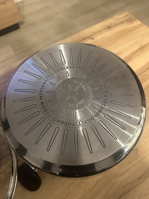 Tefal PRIMARY kociołek ze stali nierdzewnej 28 cm + pokrywka