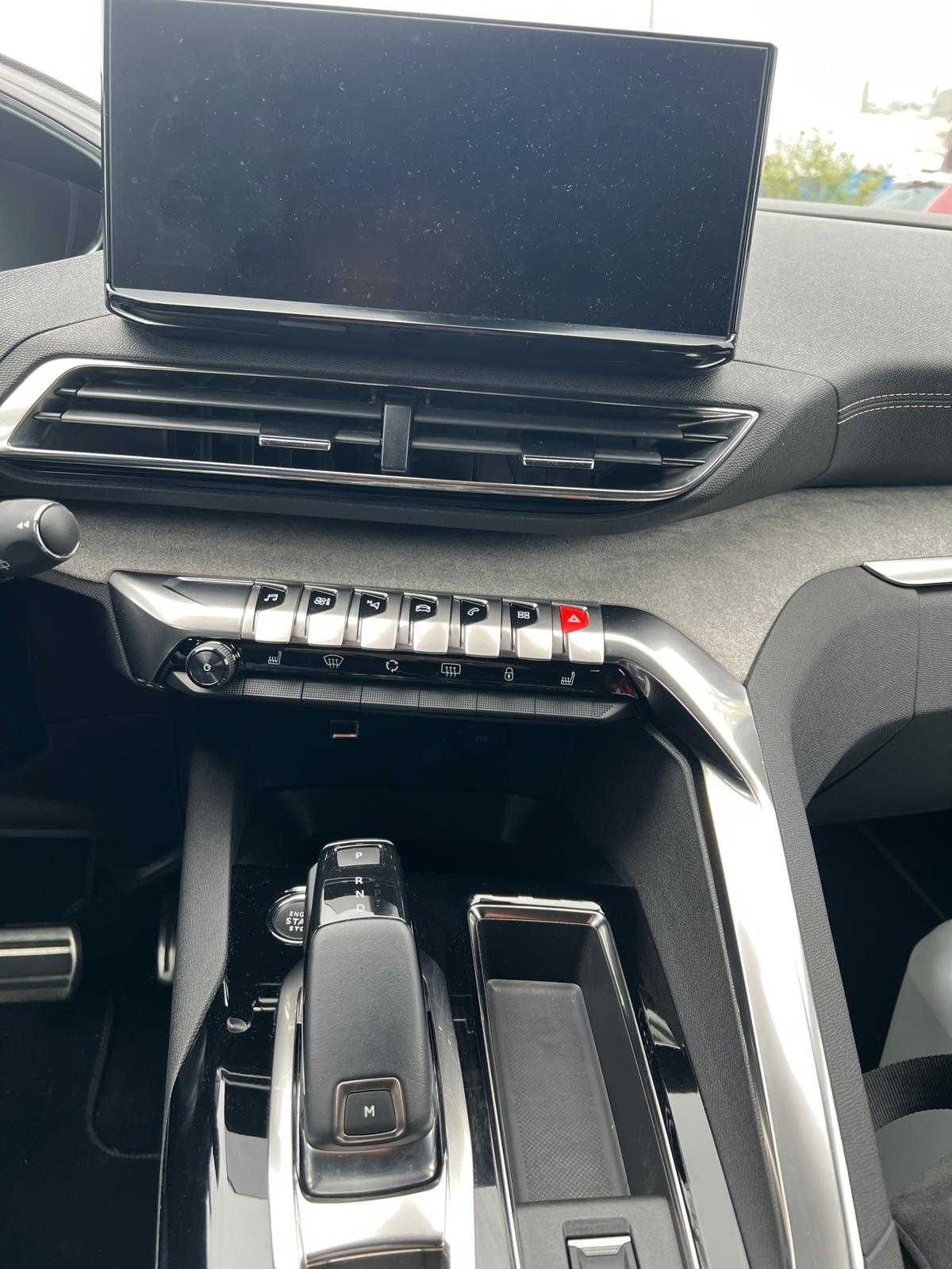 Peugeot 5008 GT Black packh 180 EAT8 + 7 lugares AHK