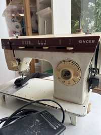 Máquina de costura Singer modelo 968