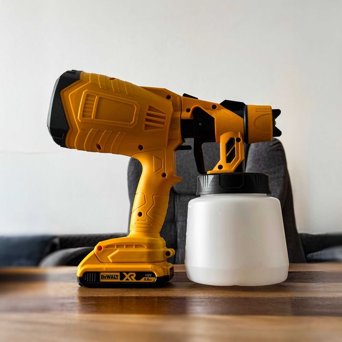 Pistolet do farby lakieru do malowania zbiornik 1L na baterie dewalt