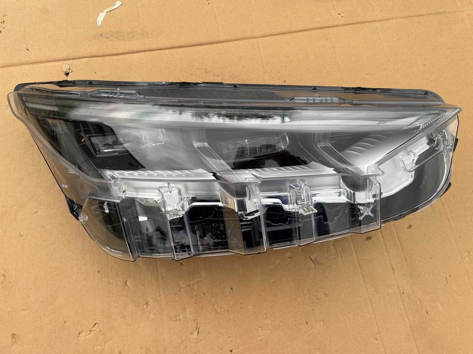 Lampa przód przednia prawa Ford Mustang Mach-e full LED Europa