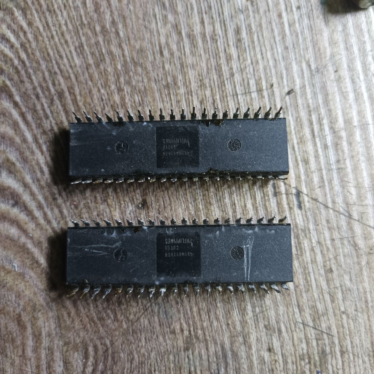 Intel PB8255A-5 TP87C51FA1