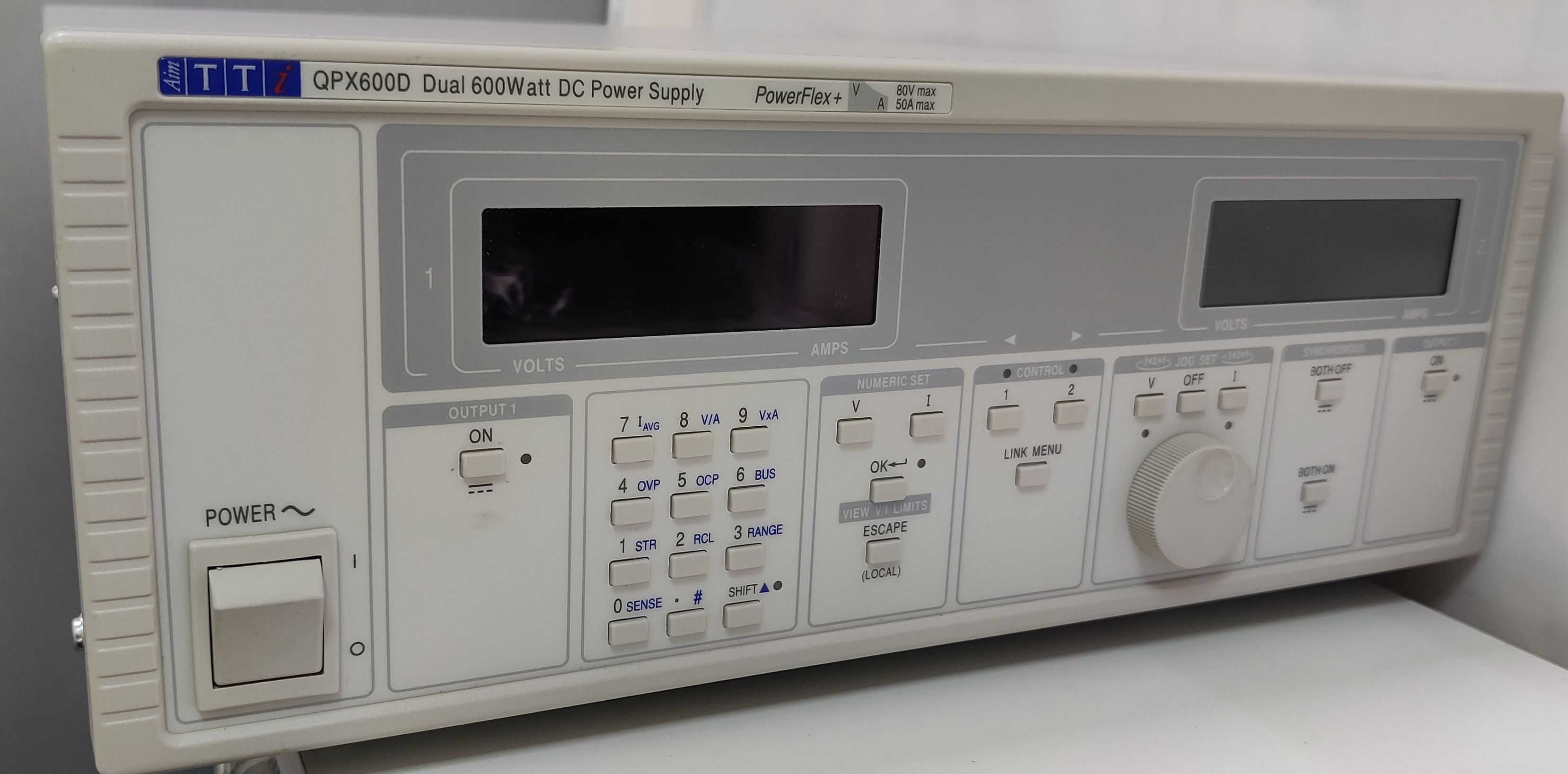 Блок живлення лабораторний AIM-TTI QPX600D