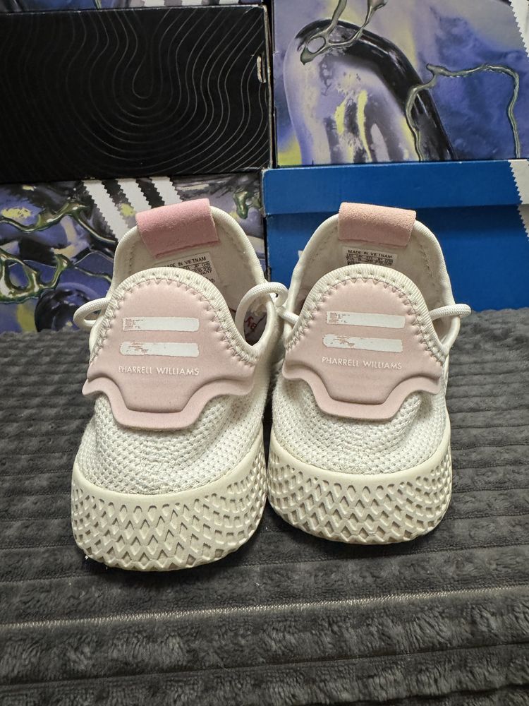 Жіночі кросівки adidas x Pharrell Williams 38(23,5см) оригінал
