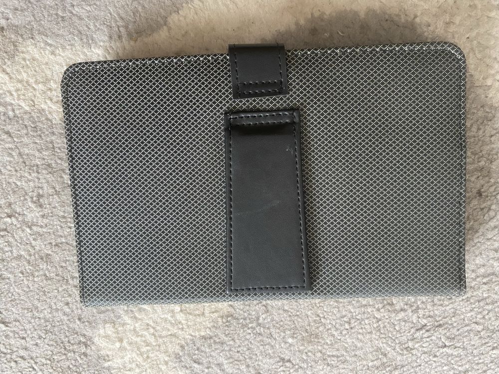 Etui na tablet 7’’ omega Indiana z klawiaturą