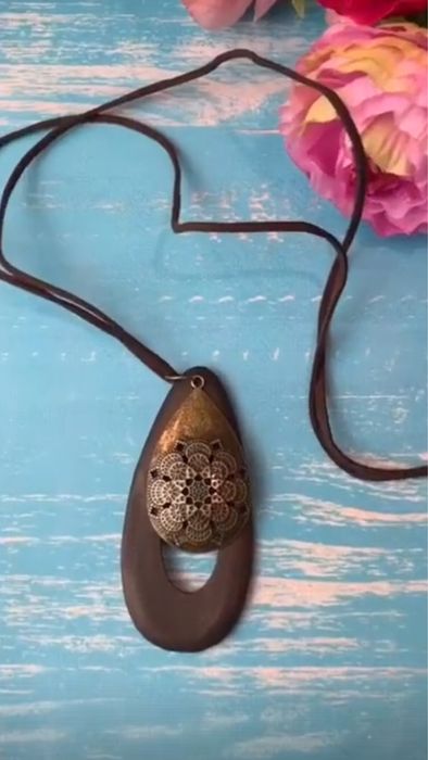 Bijutaria pendentes colares