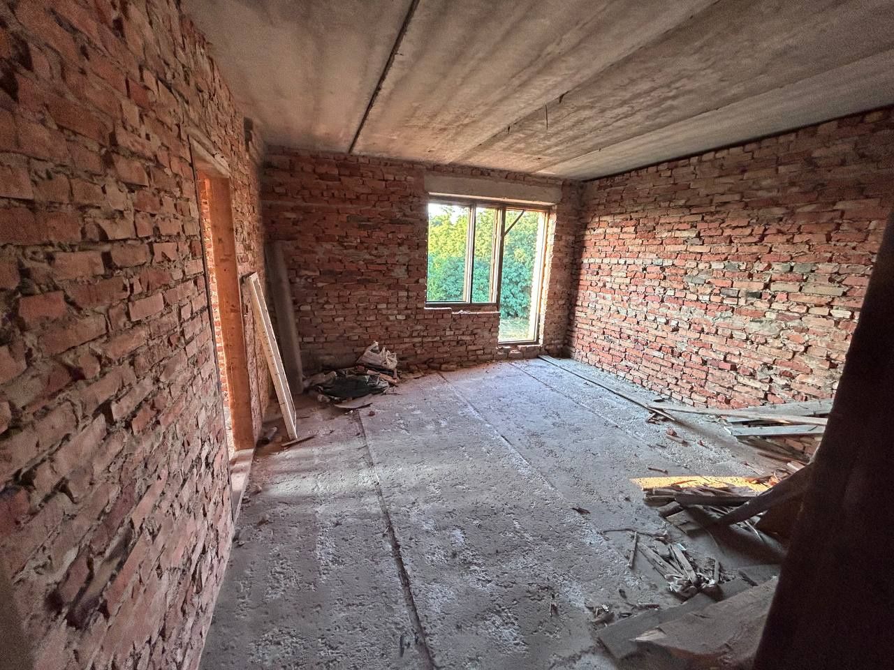 Продаємо недобудований будинок в місті Хорол Полтавської області