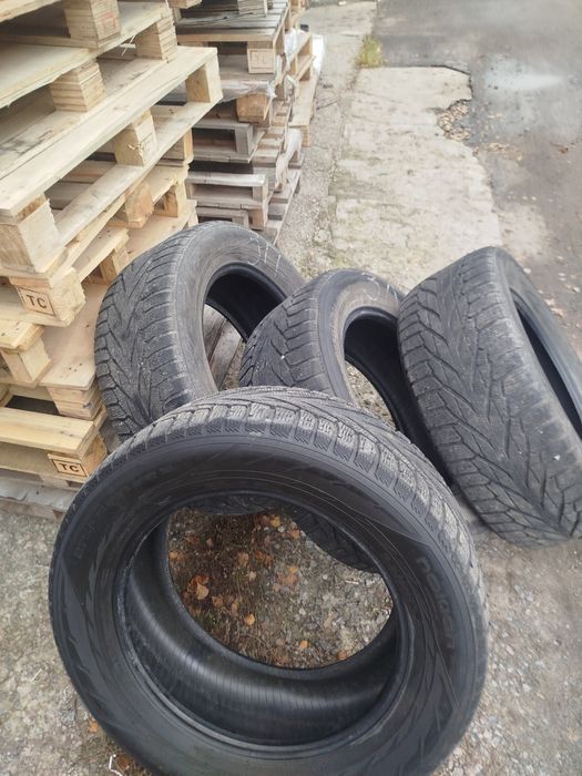 Покрышки бу Hakkapeliitta 275/55 R19