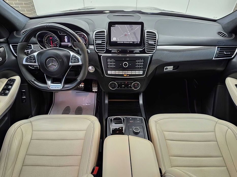 Mercedes-Benz GLS      2019