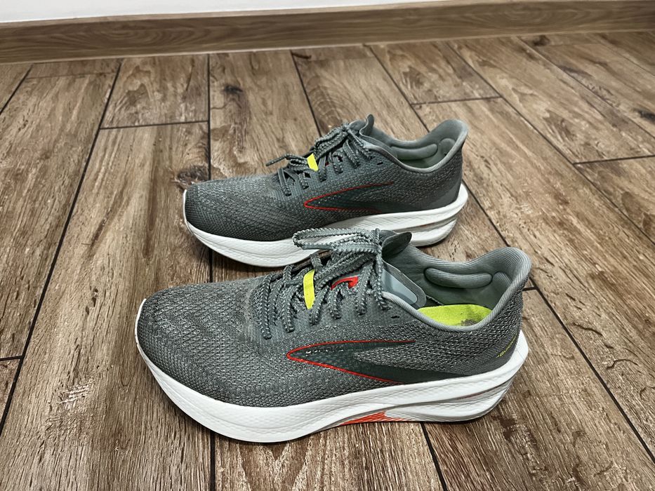 Buty do biegania Brooks Hyperion Elite 3 z karbonem