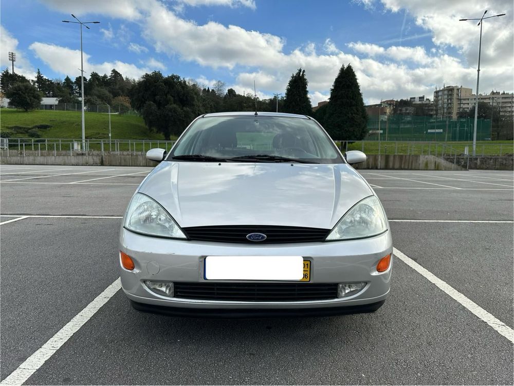 Ford Focus 1.4  / Ano 2001