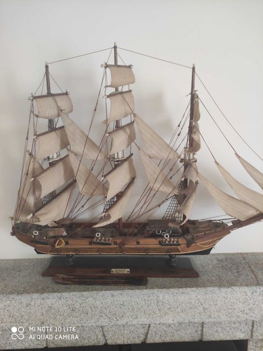 Electrodomésticos e recheio de casa