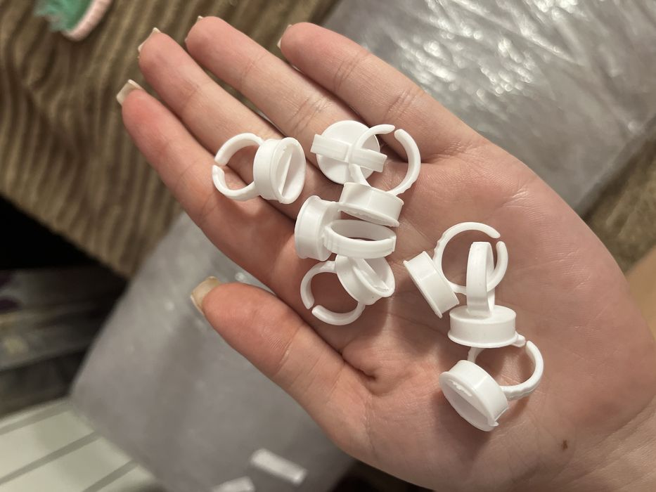 НОВІ матеріали для нарощення вій купити нові