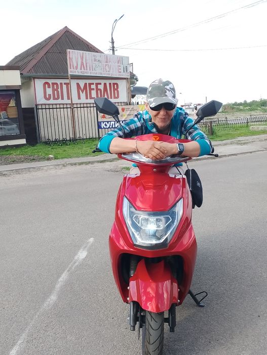 Электро мопед yadea продается в м. Переяславе