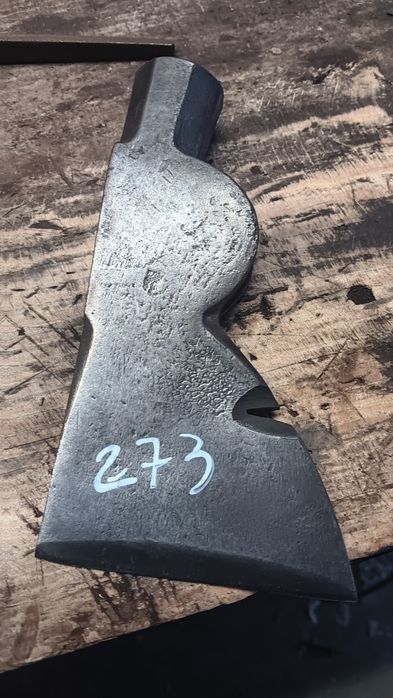 Siekiera  nr 273