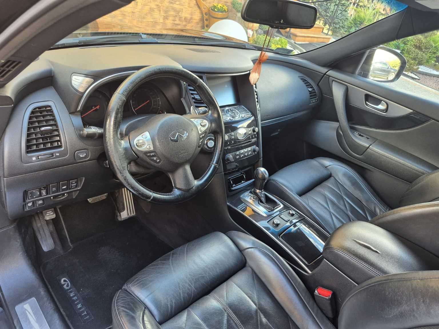Infiniti FX30d S 238KM 4x4 | Full Wyposażenie | Felgi zimowe GRATIS